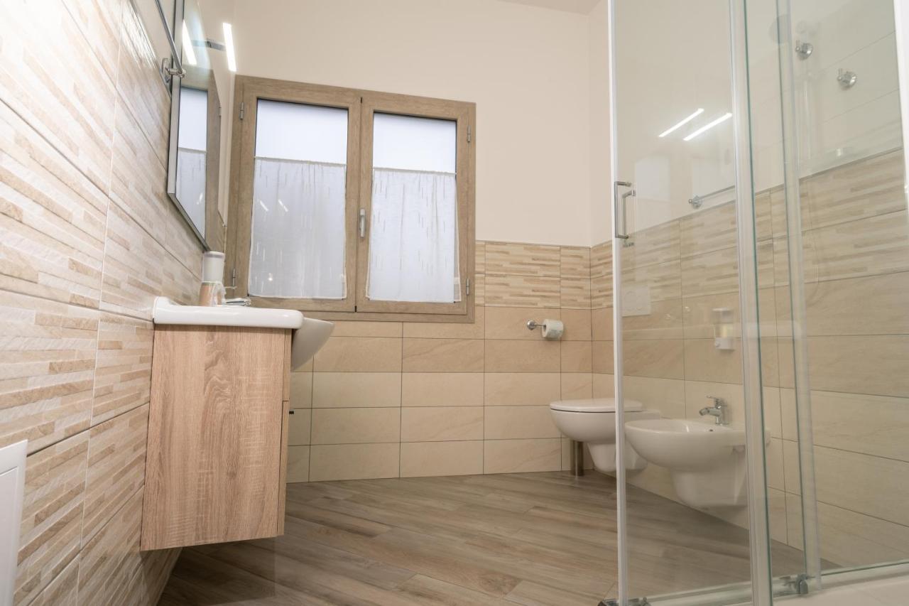 Domoblu Camere In Centro Tortolì Εξωτερικό φωτογραφία