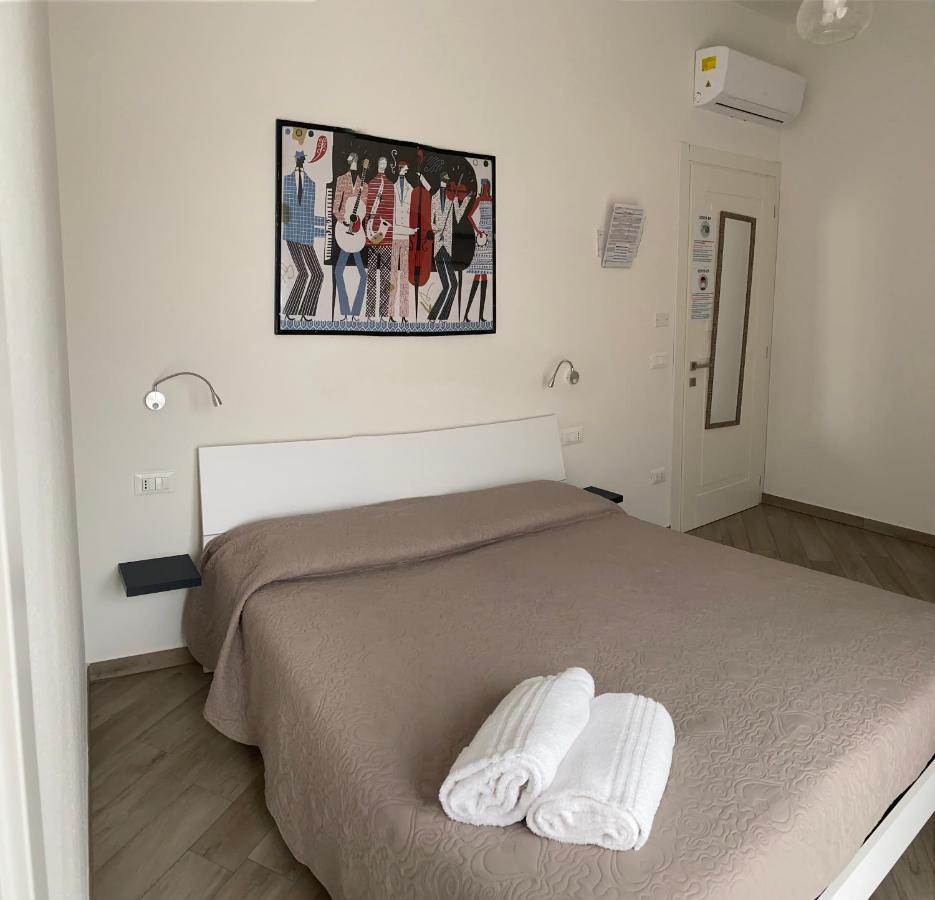Domoblu Camere In Centro Tortolì Εξωτερικό φωτογραφία